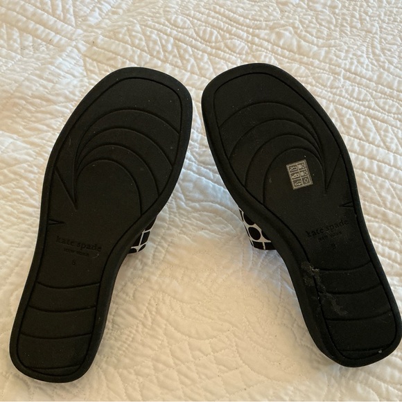 Kate Spade Black and White Geometric Sandals - Picture 3 of 6